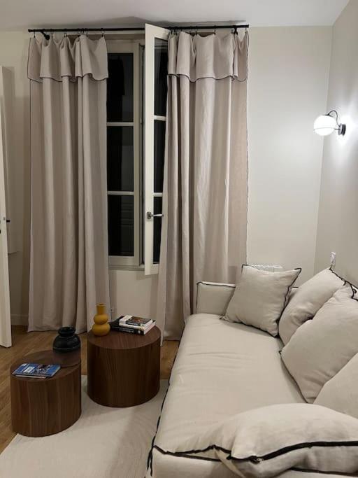 דירות פריז Marais - Unique Duplex Decorated With Taste מראה חיצוני תמונה