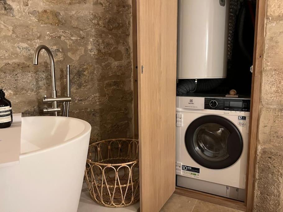 דירות פריז Marais - Unique Duplex Decorated With Taste מראה חיצוני תמונה