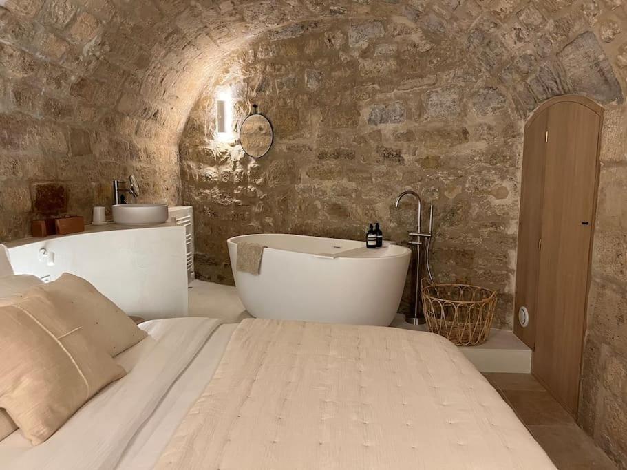 דירות פריז Marais - Unique Duplex Decorated With Taste מראה חיצוני תמונה